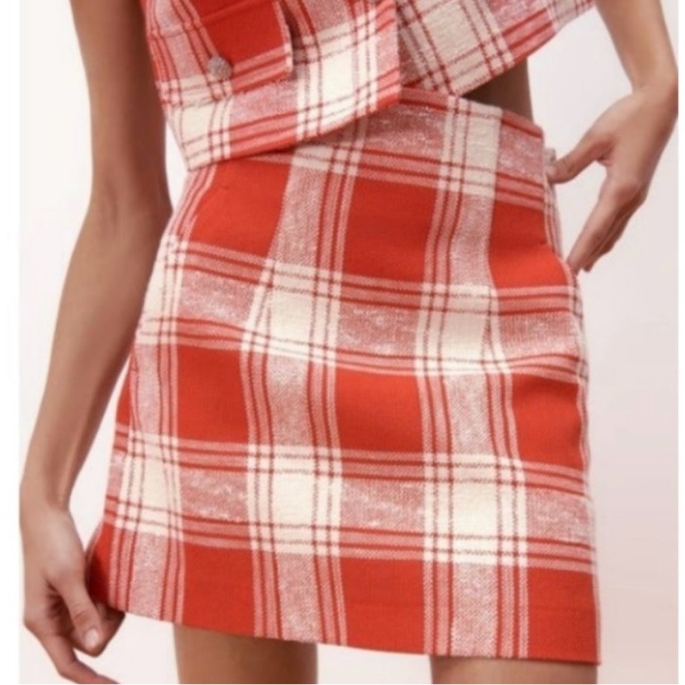 Zara NWT red and white plaid high waisted mini skirt size xs